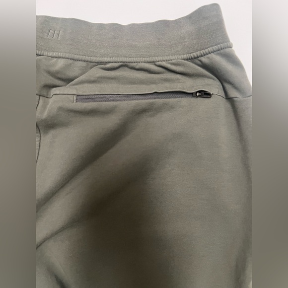 Olive green Men’s Lululemon ABC jogger Size Large - Picture 7 of 13